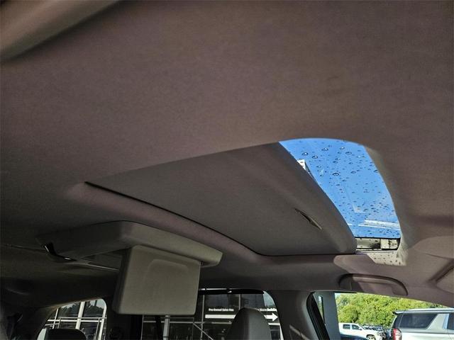 Photo of 2021 Gray Honda Pilot