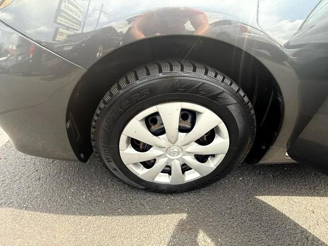 Photo of 2012 Gray Toyota Corolla