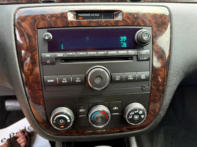 Photo of 2013 White Chevrolet Impala
