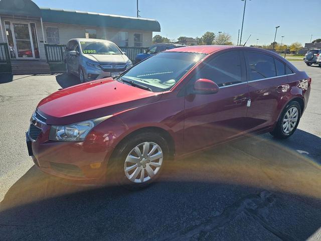 Photo of 2011 Red Chevrolet Cruze