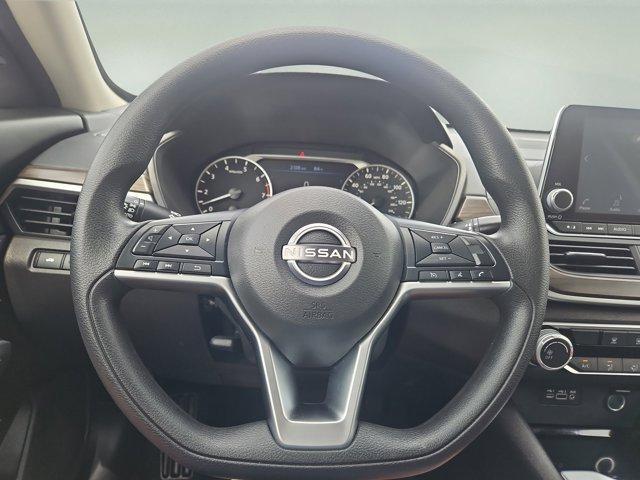 Photo of 2024 Black Nissan Altima