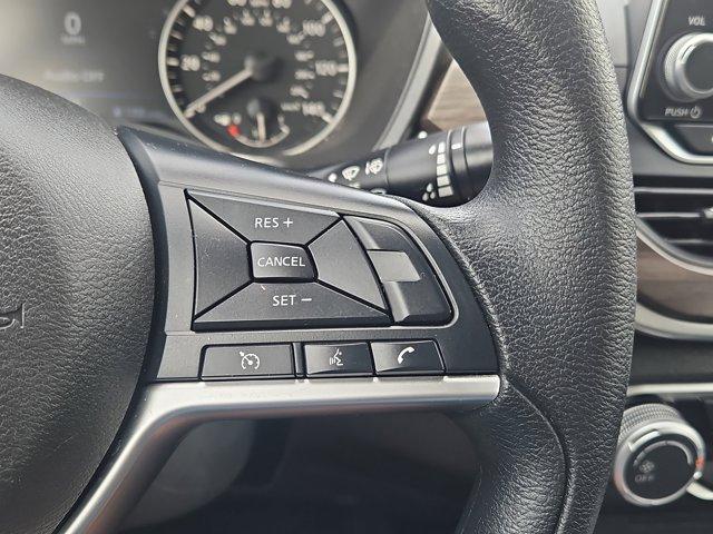 Photo of 2024 Black Nissan Altima