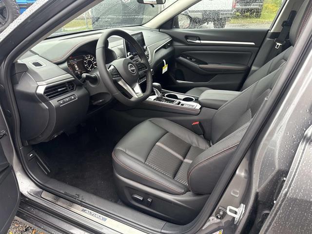 Photo of 2025 Gun Metallic Nissan Altima