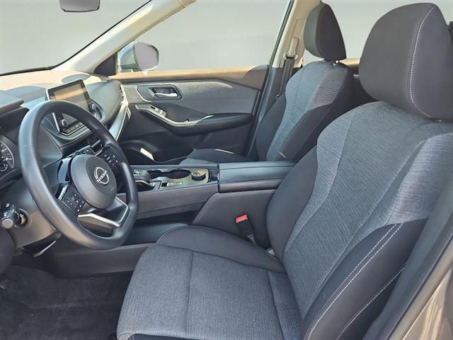 Photo of 2023 Gun Metallic Nissan Rogue