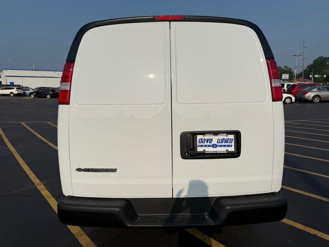 Photo of 2025 Summit White Chevrolet Express 2500
