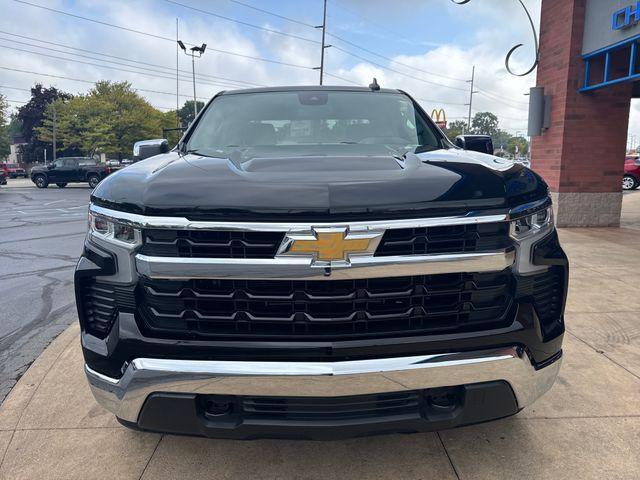 Photo of 2022 Black Chevrolet Silverado 1500