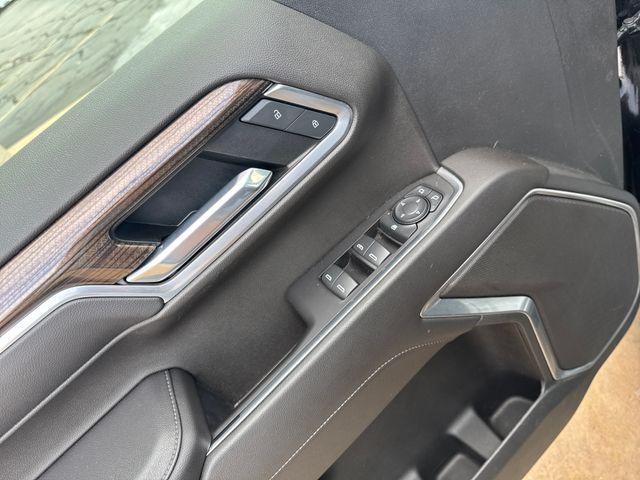 Photo of 2022 Black Chevrolet Silverado 1500