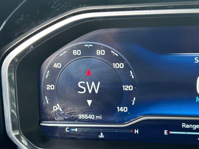 Photo of 2022 Black Chevrolet Silverado 1500