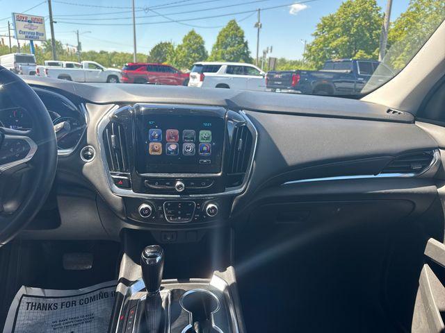Photo of 2018 Mosaic Black Metallic Chevrolet Traverse