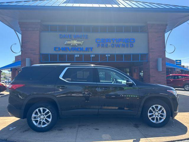 Photo of 2018 Mosaic Black Metallic Chevrolet Traverse