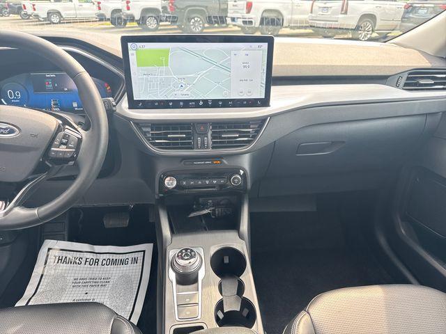 Photo of 2024 Black Ford Escape