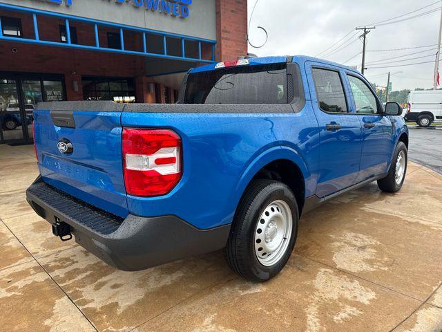 Photo of 2025 Blue Ford Maverick