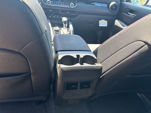 Photo of 2023 Black Chevrolet Colorado