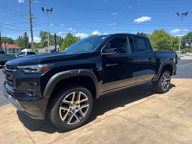 Photo of 2023 Black Chevrolet Colorado
