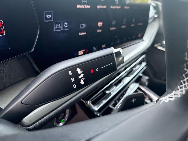 Photo of 2025 Sterling Gray Metallic Chevrolet Traverse