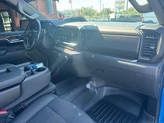 Photo of 2022 Glacier Blue Metallic Chevrolet Silverado 1500