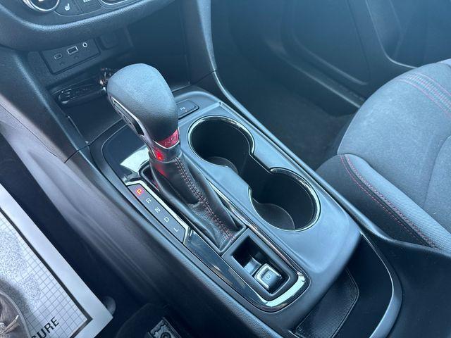 Photo of 2022 Summit White Chevrolet Equinox