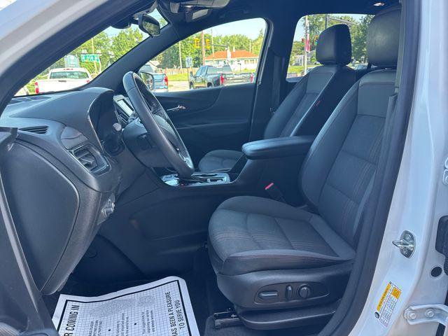 Photo of 2022 Summit White Chevrolet Equinox