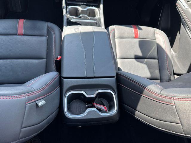 Photo of 2024 Red Chevrolet Traverse