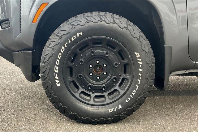 Photo of 2022 Gun Metallic Nissan Frontier