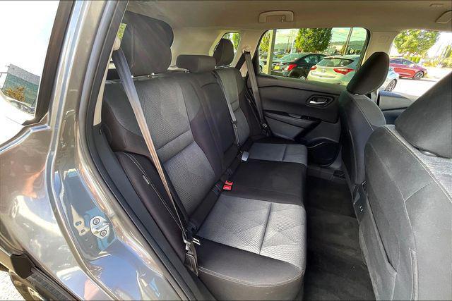 Photo of 2024 Gun Metallic Nissan Rogue