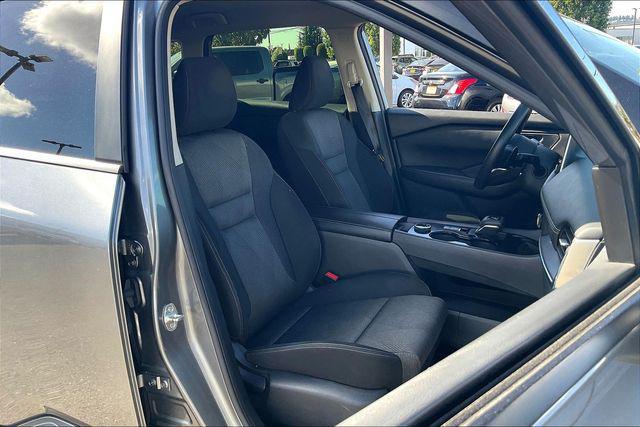 Photo of 2024 Gun Metallic Nissan Rogue