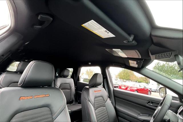 Photo of 2025 Glacier White Nissan Pathfinder
