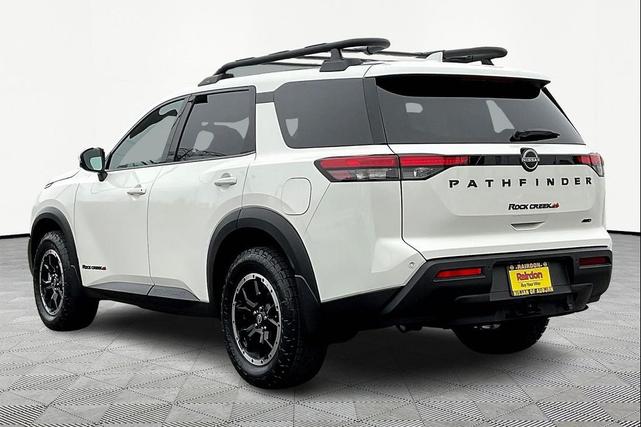 Photo of 2025 Glacier White Nissan Pathfinder