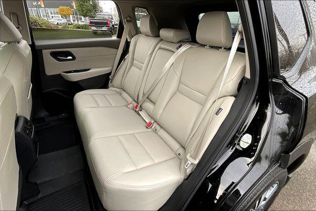 Photo of 2025 Super Black Nissan Rogue