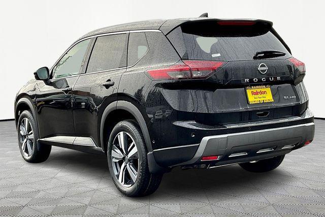 Photo of 2025 Super Black Nissan Rogue