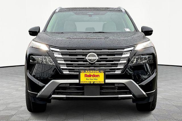 Photo of 2025 Super Black Nissan Rogue