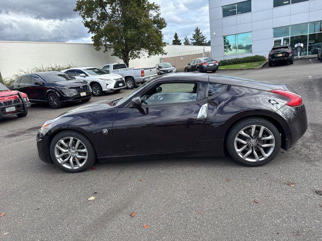 Photo of 2013 Black Cherry Metallic Nissan 370Z