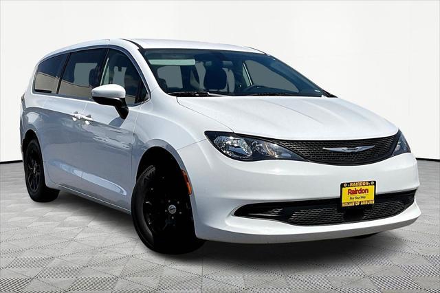 2022 Chrysler Voyager