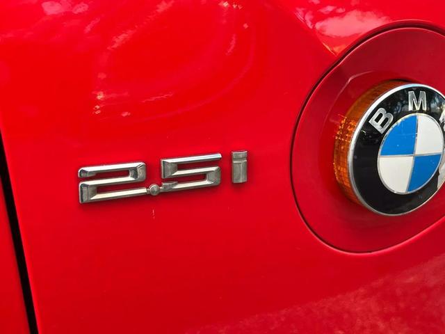 Photo of 2004 Red BMW Z4