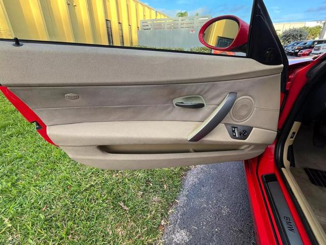 Photo of 2004 Red BMW Z4