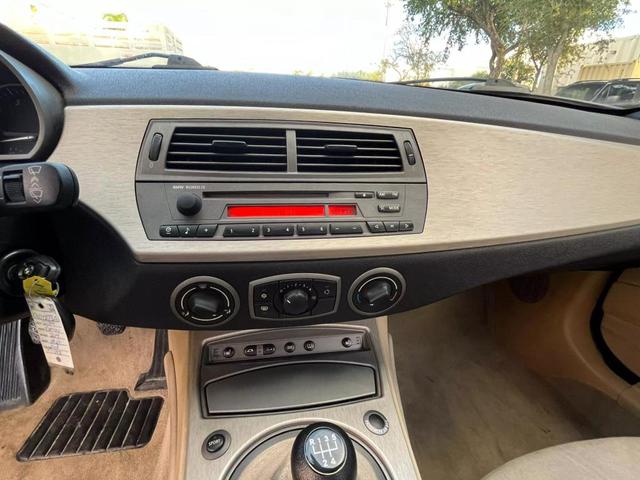 Photo of 2004 Red BMW Z4