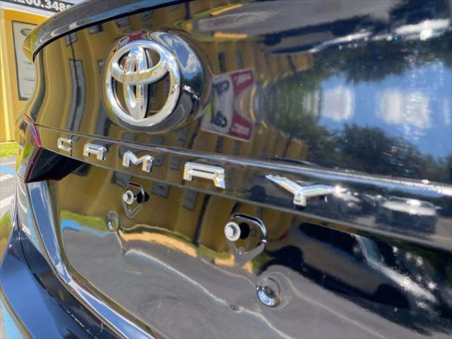 Photo of 2018 Midnight Black Metallic Toyota Camry