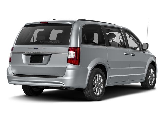 Photo of 2016 Billet Silver Metallic Clearcoat Chrysler Town & Country