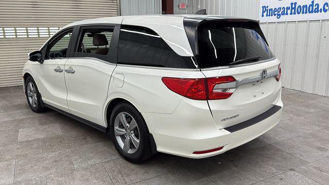 Photo of 2018 White Diamond Pearl Honda Odyssey