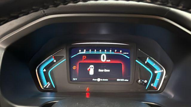 Photo of 2018 White Diamond Pearl Honda Odyssey