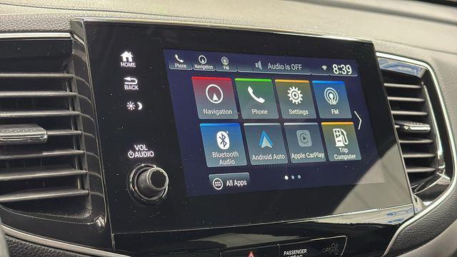 Photo of 2022 Lunar Silver Metallic Honda Pilot