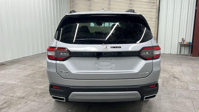 Photo of 2025 Nh-830mx Honda Pilot