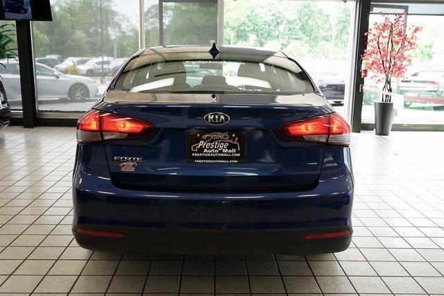 Photo of 2018 Deep Sea Blue Kia Forte