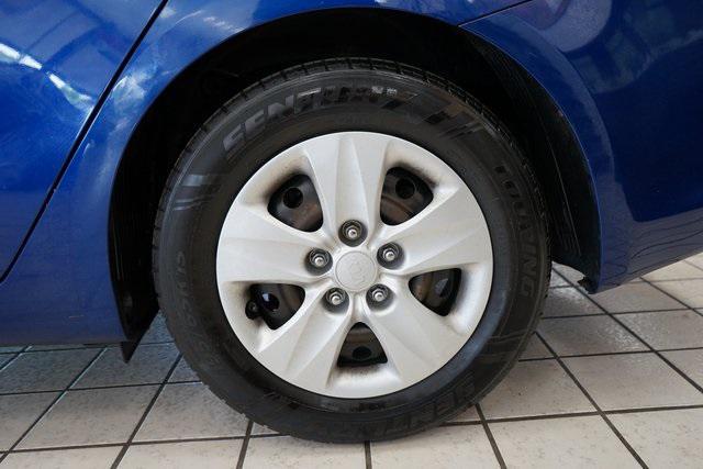 Photo of 2018 Deep Sea Blue Kia Forte