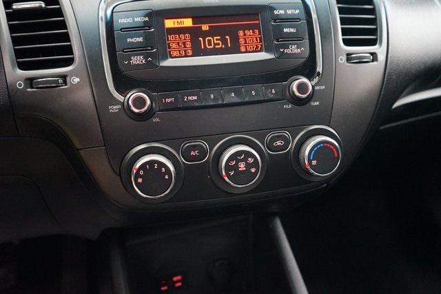 Photo of 2018 Deep Sea Blue Kia Forte