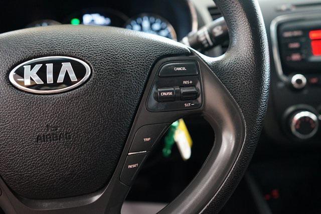 Photo of 2018 Deep Sea Blue Kia Forte