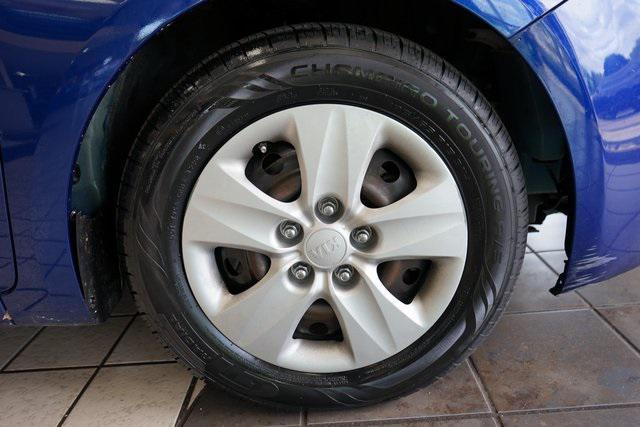 Photo of 2018 Deep Sea Blue Kia Forte
