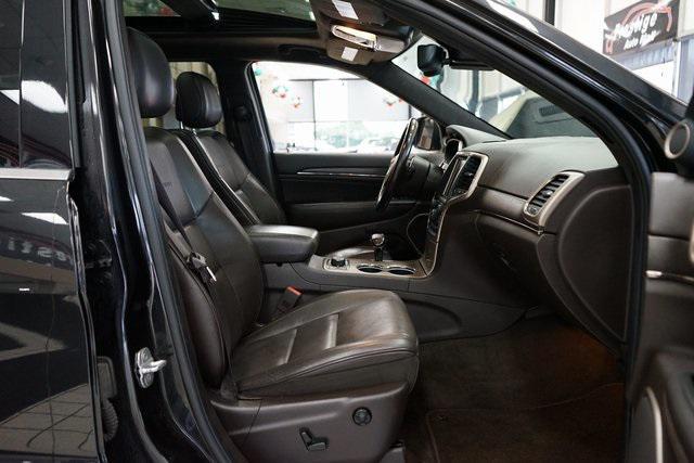 Photo of 2014 Brilliant Black Crystal Pearlcoat Jeep Grand Cherokee