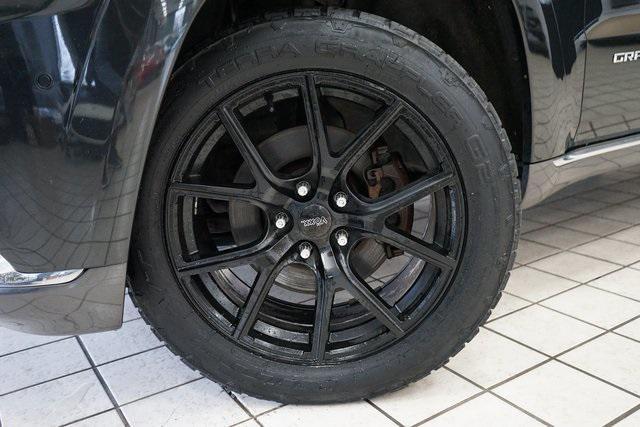 Photo of 2014 Brilliant Black Crystal Pearlcoat Jeep Grand Cherokee