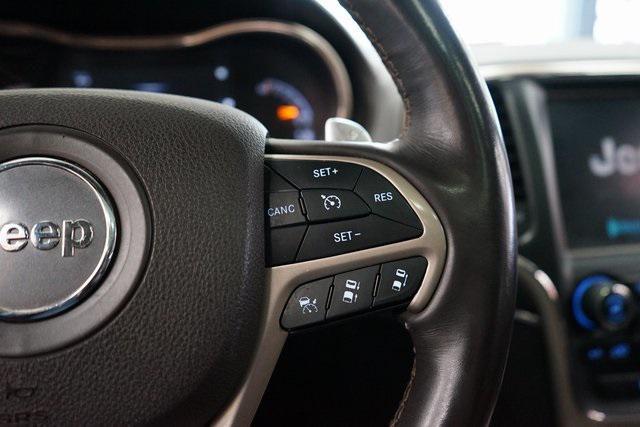 Photo of 2014 Brilliant Black Crystal Pearlcoat Jeep Grand Cherokee